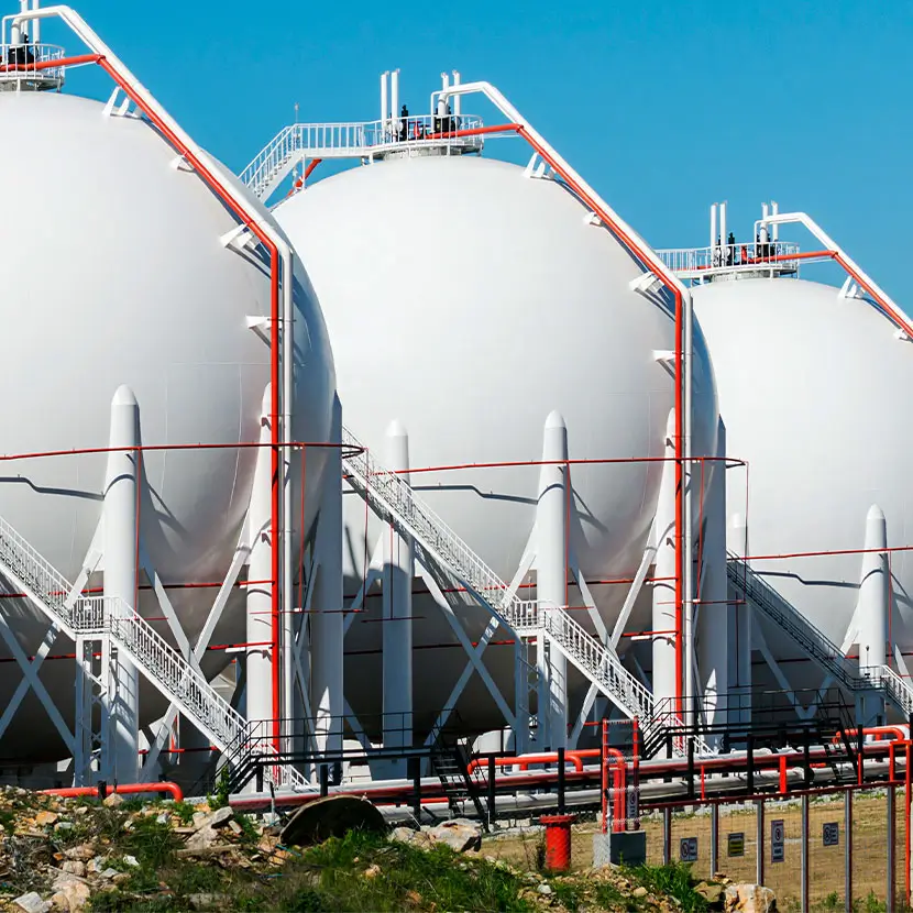 Industrial spherical storage tanks for alternative fuel systems and clean energy applications